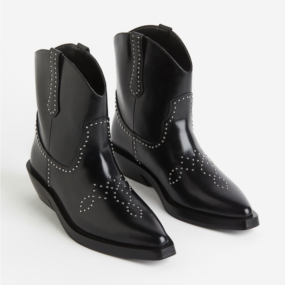 H&M Black Western Ankle Boots with Silver Studs Size: 7.5 - Picture 2 of 4